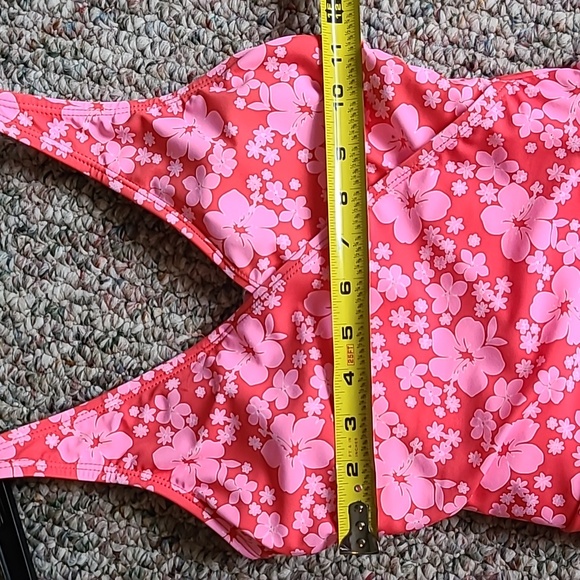 DECREE BRAND WOMENS ONE PIECE PINK AND RED SWIM SUIT WITH WRAP SKIRT SIZE XS - Picture 14 of 16